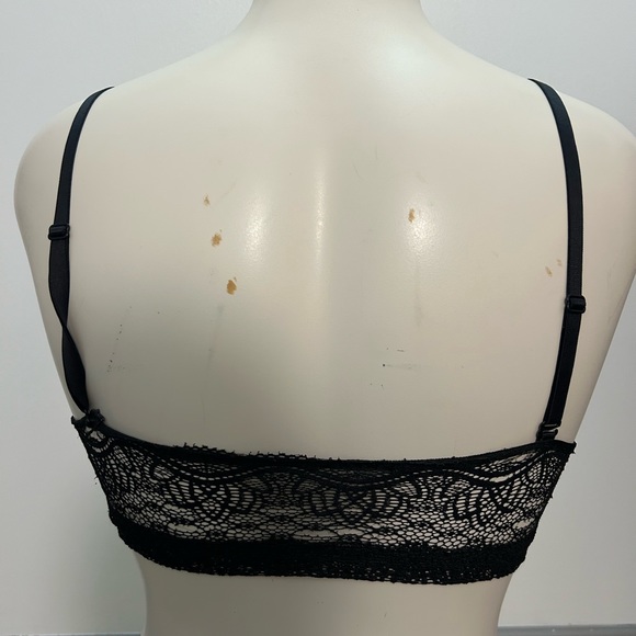 2/$20❤️- BRA | Women’s Leonisa bra size medium - Picture 2 of 4